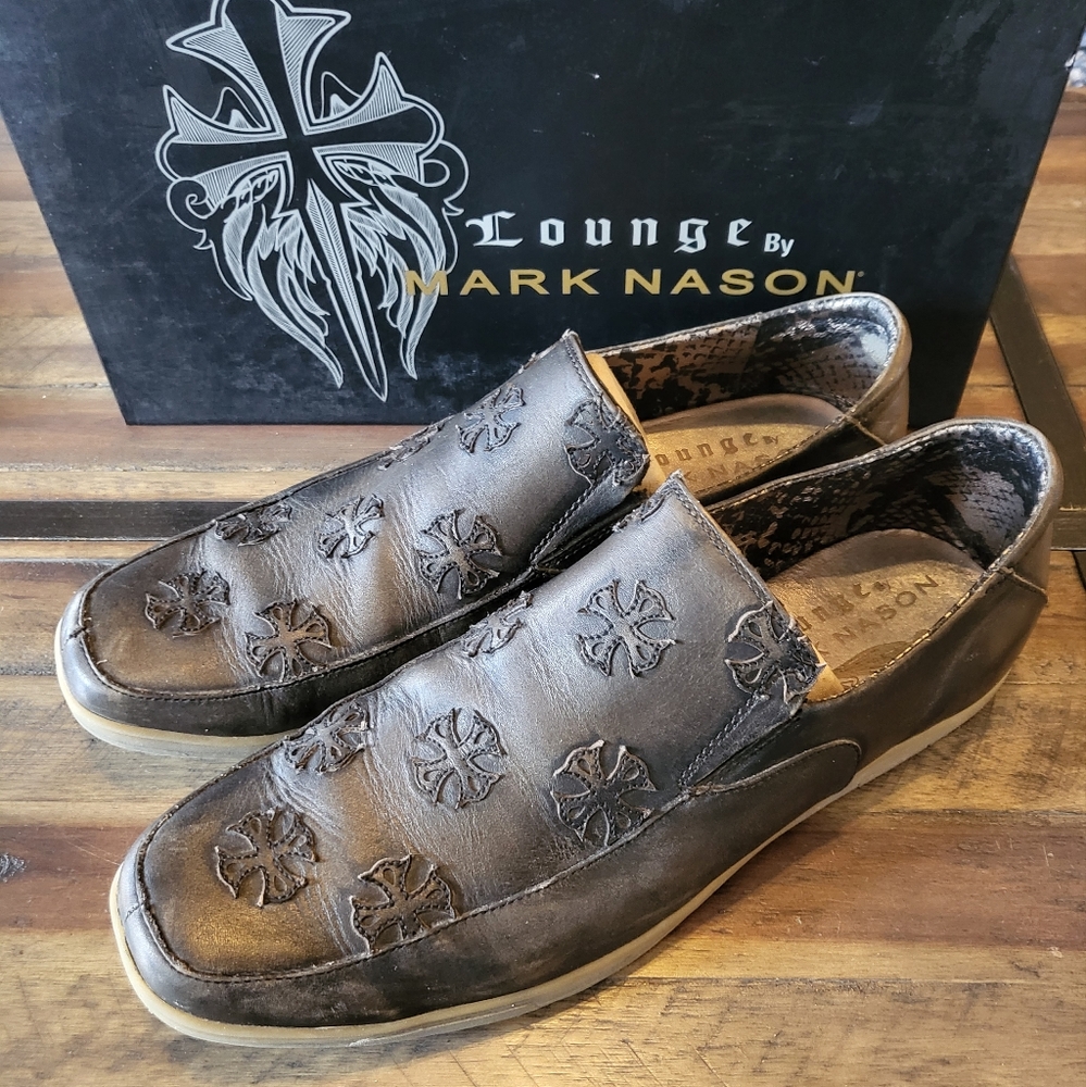Mark Nason Lounge size 13